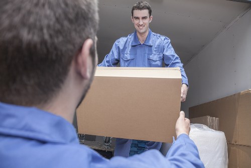 Local man and van service in Aldboroughhatch for home moves